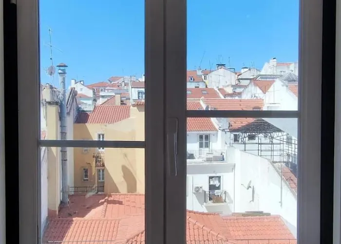Private Bedrooms In A Shared House Without An Elevator In Bairro Alto Quarto em Acomodações Particulares *