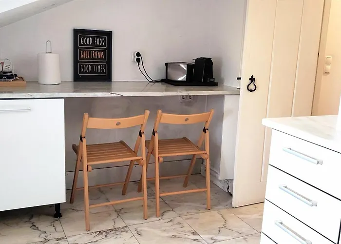 Private Bedrooms In A Shared House Without An Elevator In Bairro Alto Lisboa