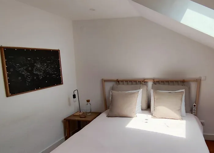 Private Bedrooms In A Shared House Without An Elevator In Bairro Alto * Lisboa