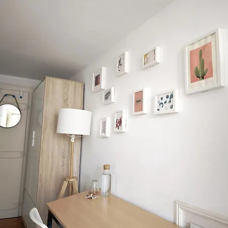 Private Bedrooms In A Shared House In Bairro Alto *